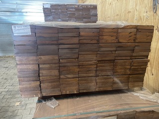 Ca. 140x Guyana Teak Planken Geschaafd, 25x145mm, lengte 100cm